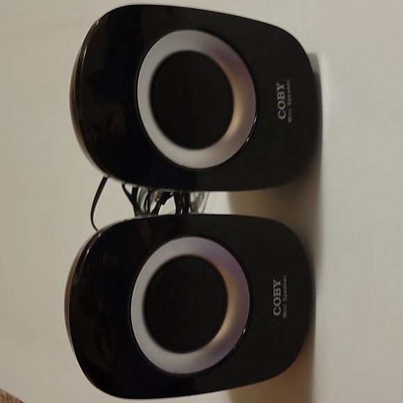 Coby Mini Speakers x 2  Dimensions 5 by 3.5 Inches - Picture 1 of 5
